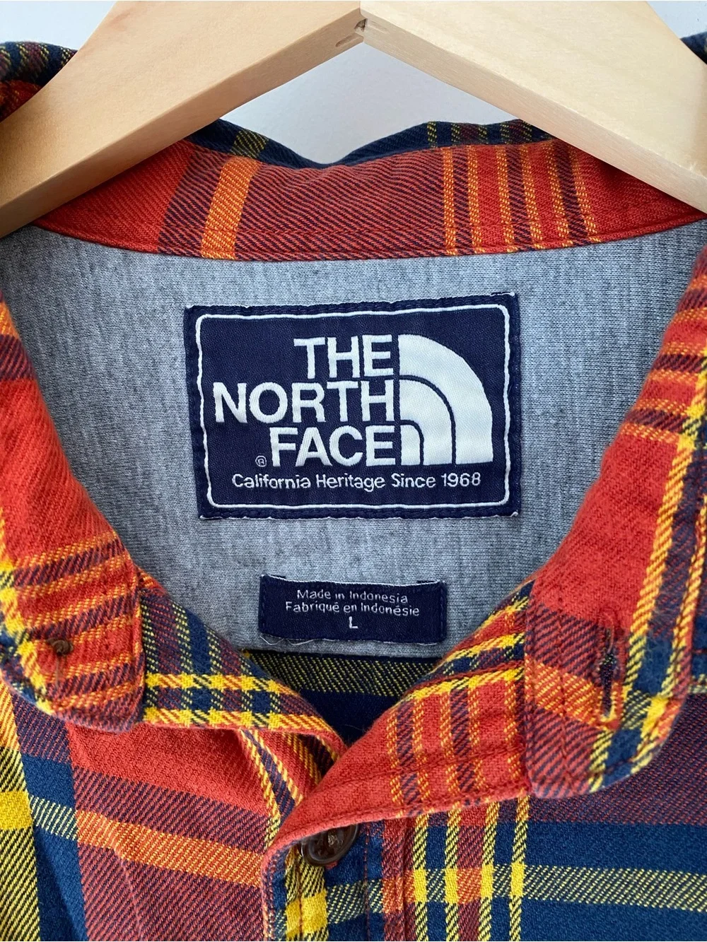 The North Face Men's Sz Large Orange Plaid Flannel Shirt Long Sleeve W/Pockets